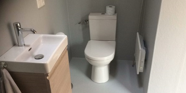 polyester badkamer waarom