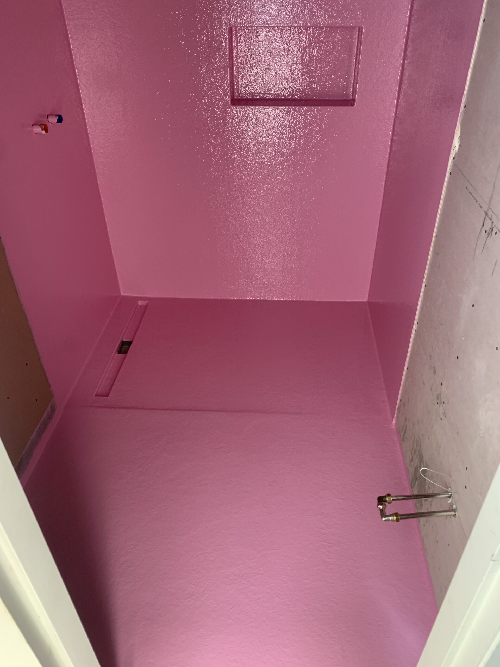 polyester badkamer
